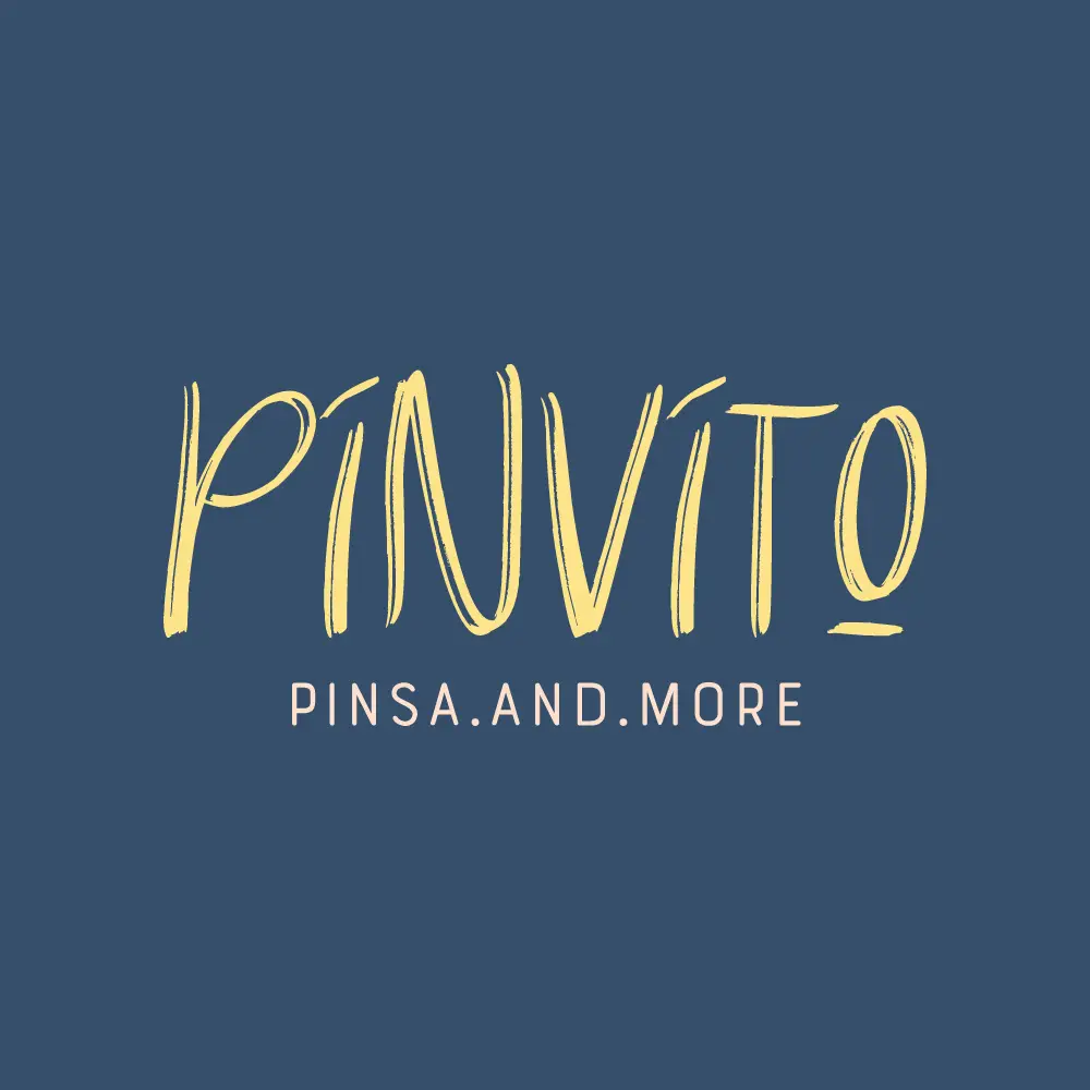 Logo von Pinvito mit dem Schriftzug 'PINVITO' und dem Slogan 'PINSA.AND.MORE' auf blauem Hintergrund.